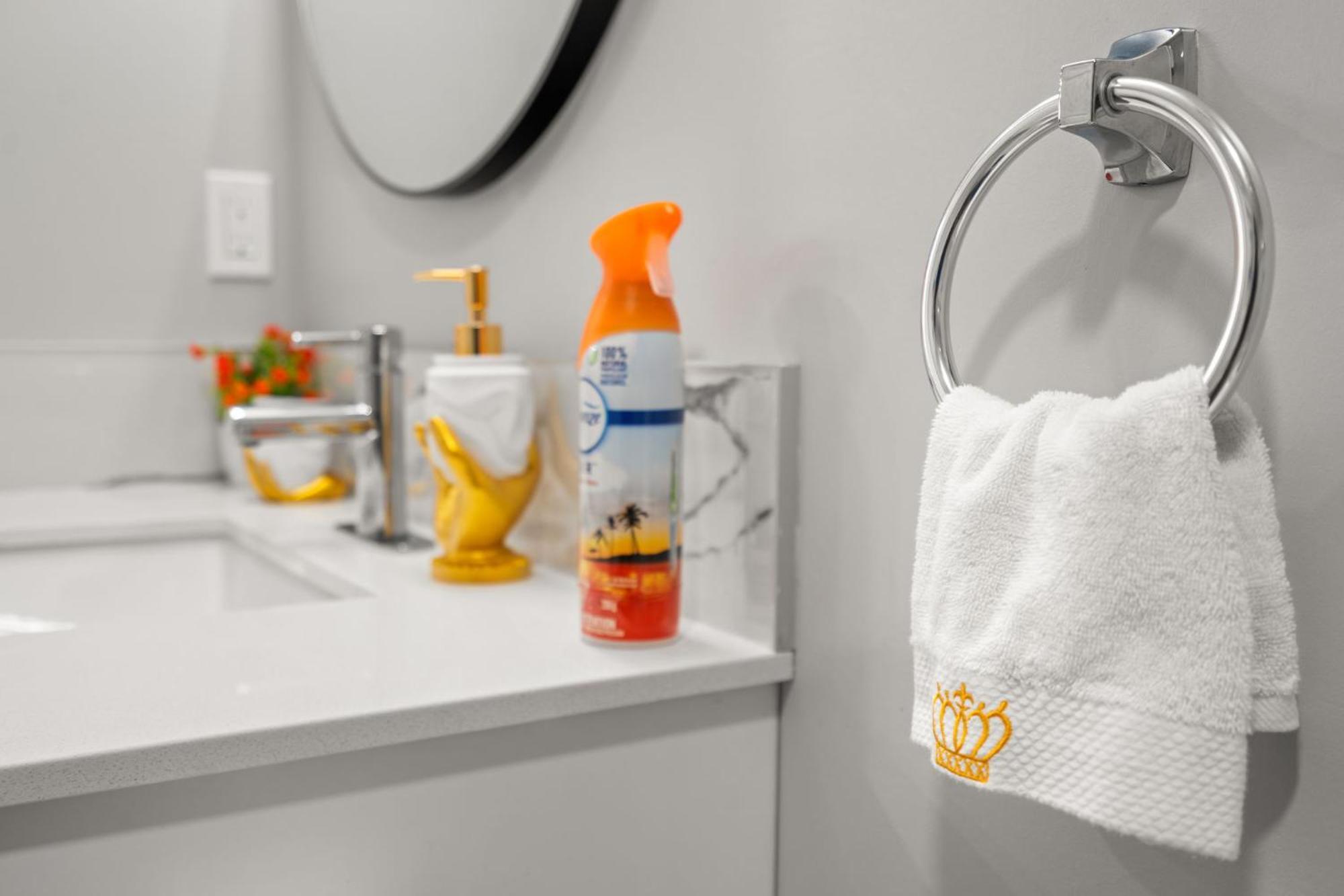Meriweather - Calgary Breathtaking 1-Bedroom Apartment エクステリア 写真